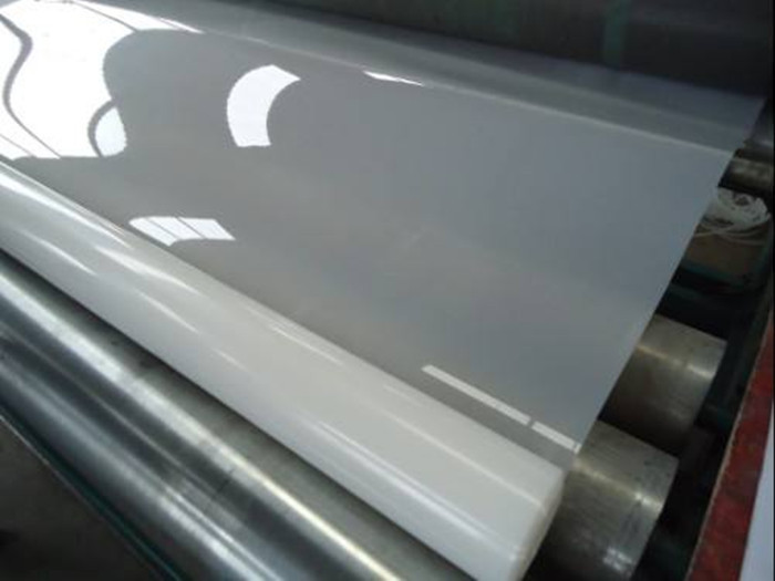 土工膜的使用年限取决与什么?