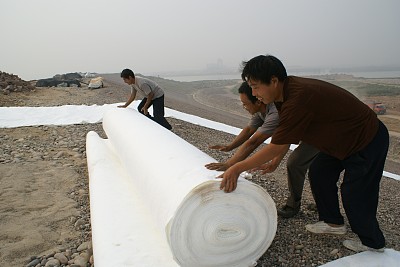 土工布缝合需要注意什么