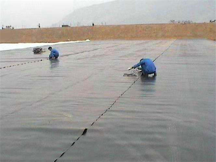 冬天土工膜施工的注意条件