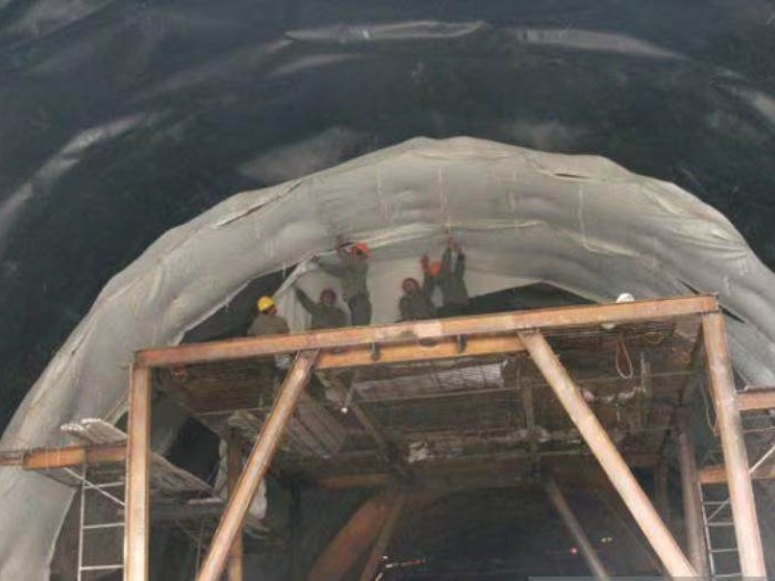 隧道防水板焊缝气密性的试验要求