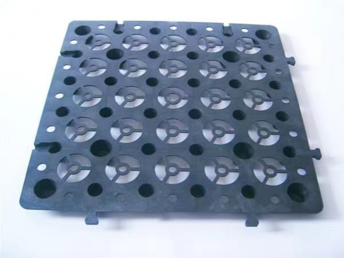 蓄排水板能用多少年