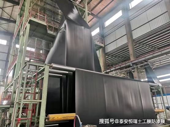 GRGM13HDPE美标土工膜的执行标准