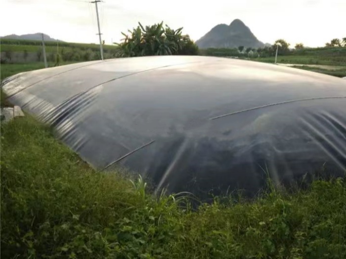 猪场用沼气池黑膜怎么选择